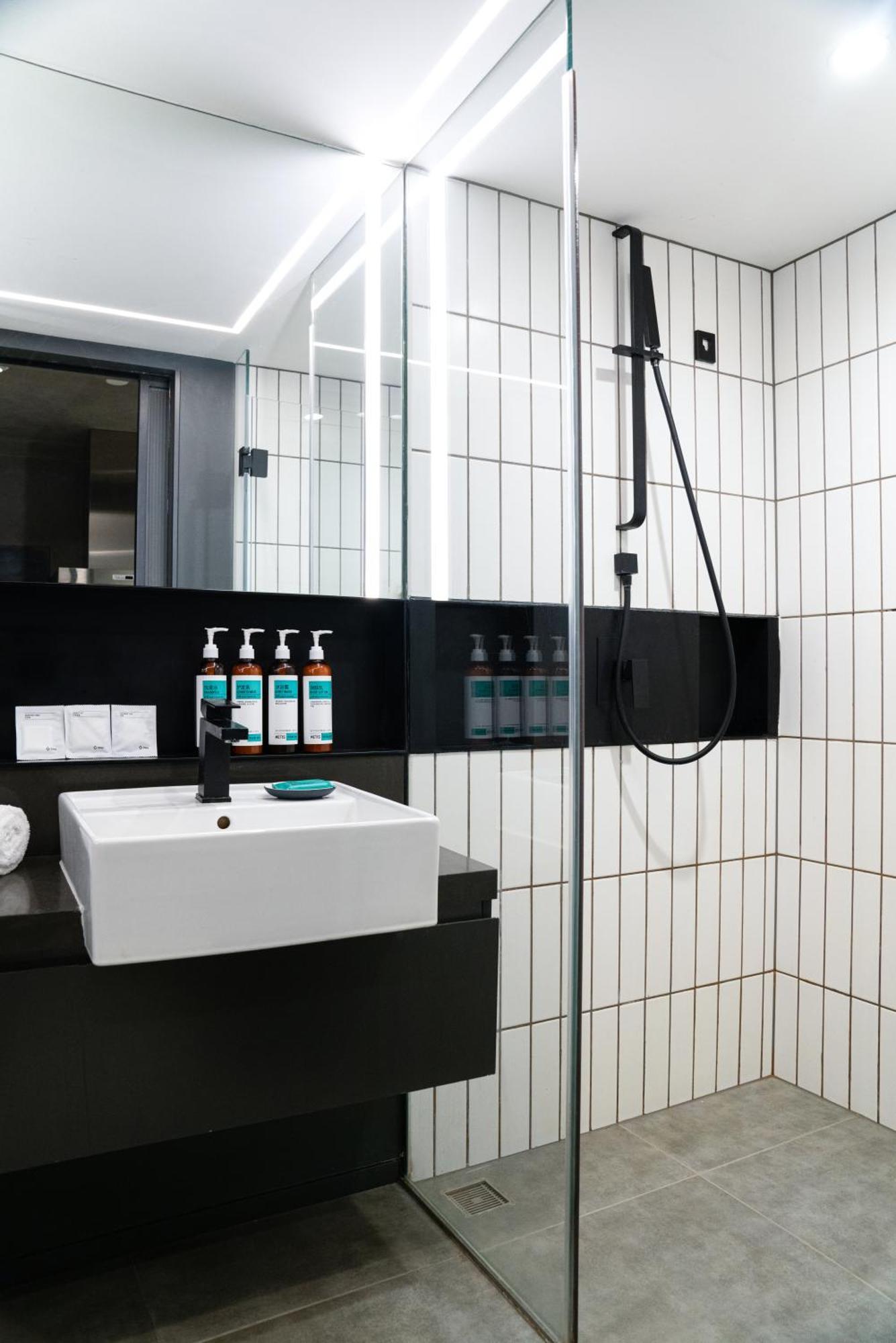Stey Wangfujing Hotel 5*