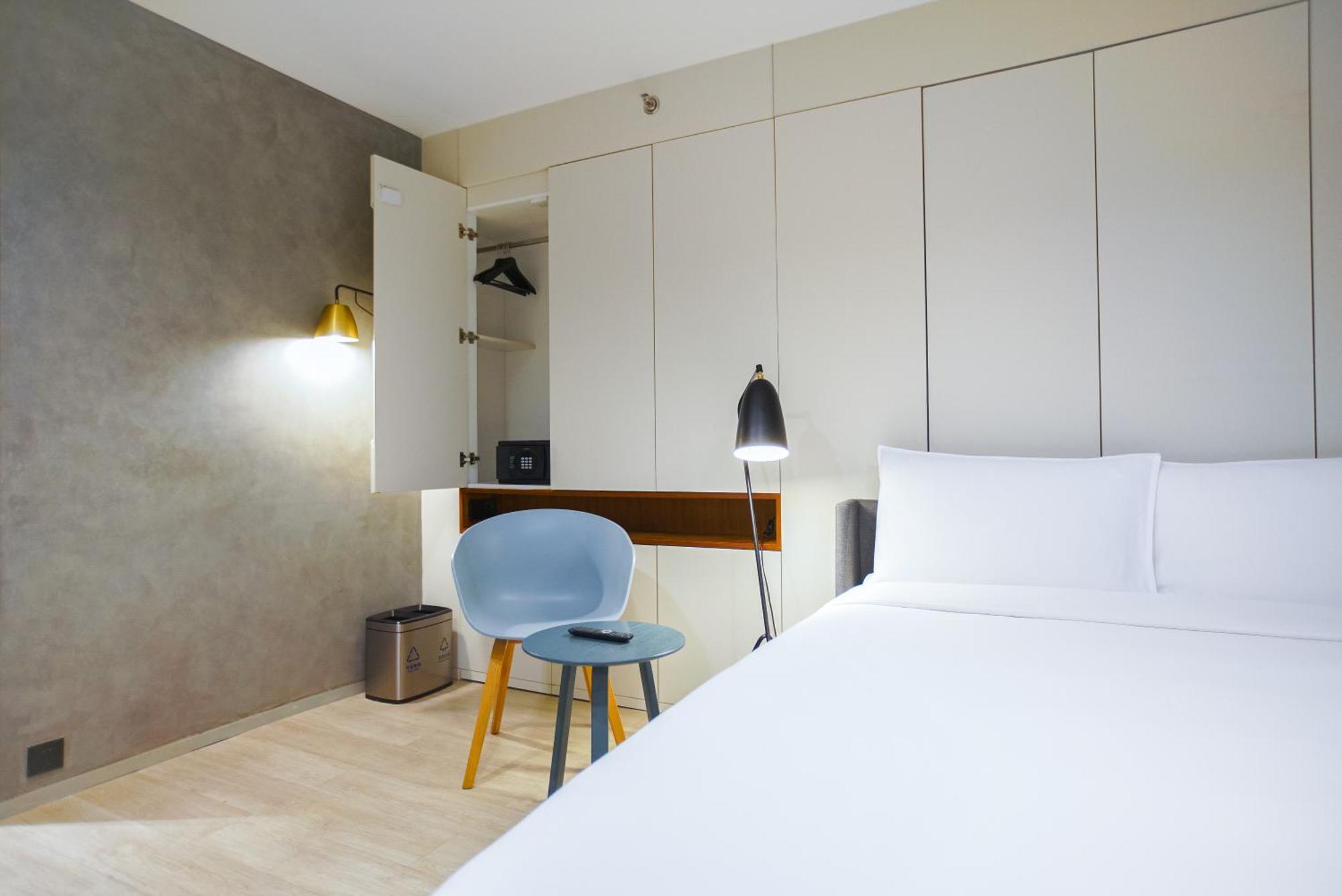 Stey Wangfujing Hotel